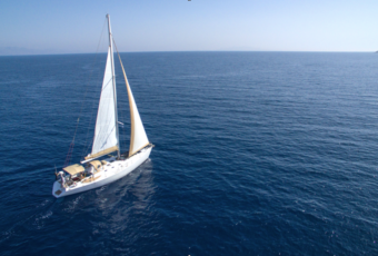 SAILING YACHT 52 ft