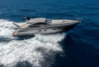 Pershing 50
